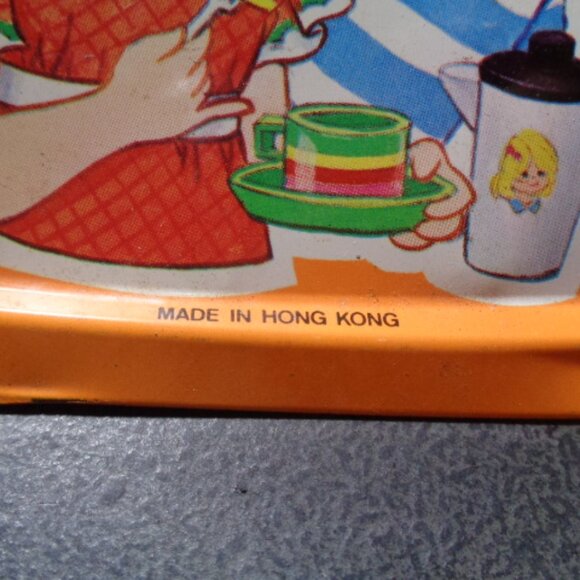 Vintage 1960's Kids Tea Set, 3 pieces, Hong Kong Pressed Tin, Good Condition - Picture 4 of 4